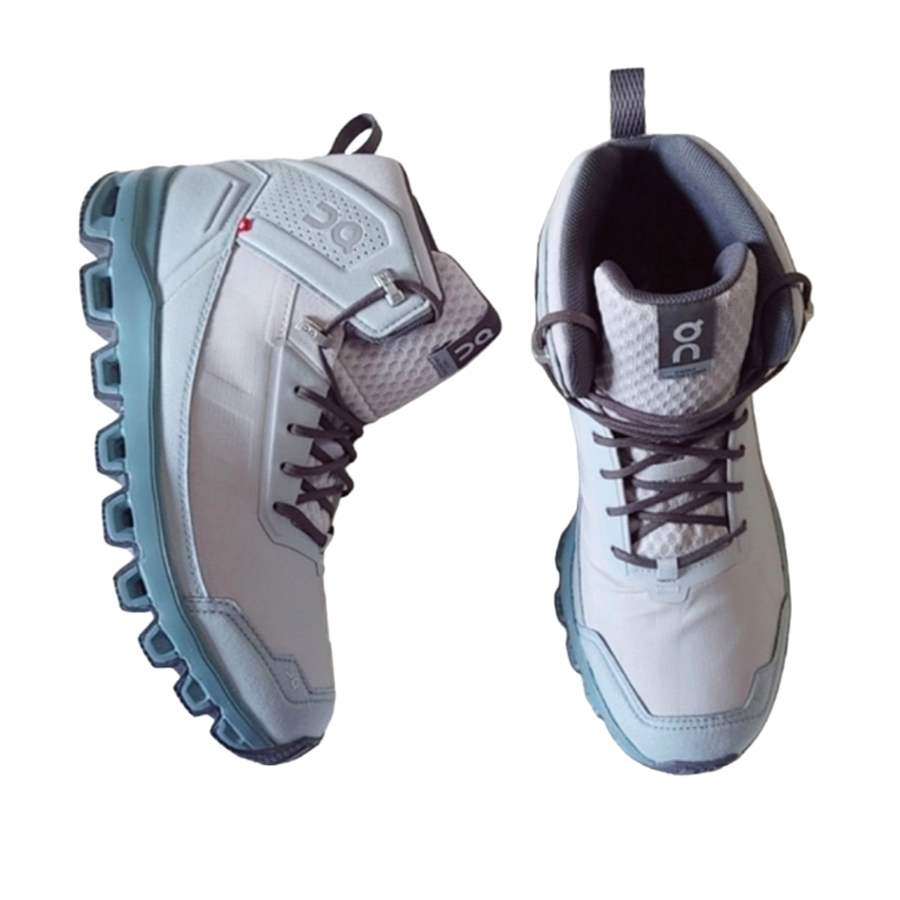On Running Cloudridge Sneaker Hiking Boots